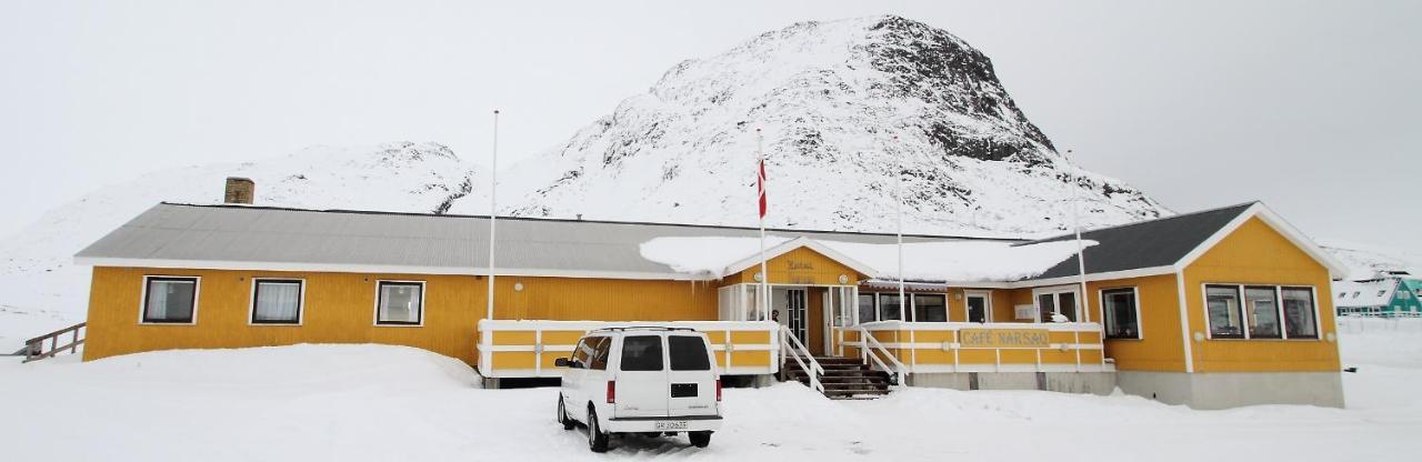 Igdlo Guesthouse Narsaq Bagian luar foto