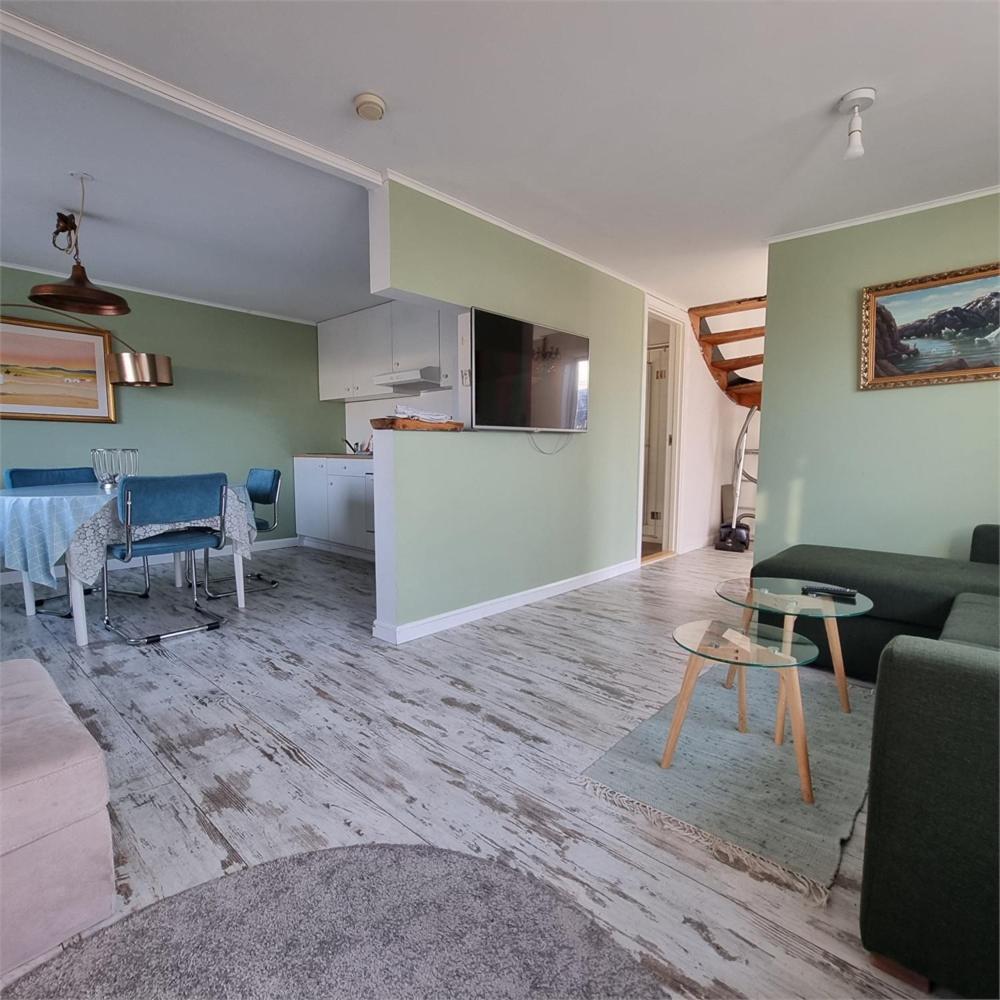 Igdlo Guesthouse Narsaq Bagian luar foto